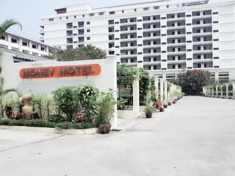 Money Resort Pattaya Exterior photo