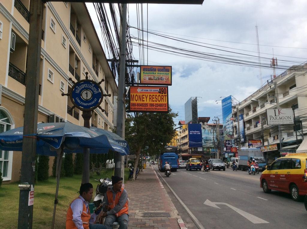 Money Resort Pattaya Exterior photo
